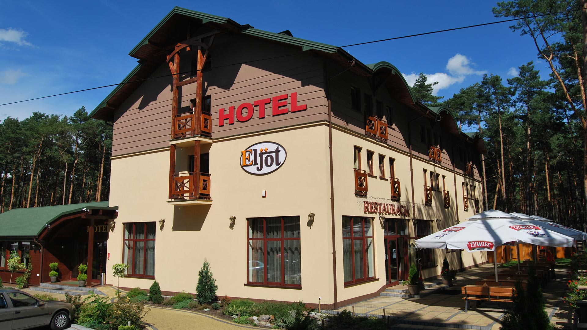 Sielpia hotel izby apartmány rezort reštaurácia v Kielce Poľsko