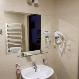 Sielpia hotel izby apartmány rezort reštaurácia v Kielce Poľsko